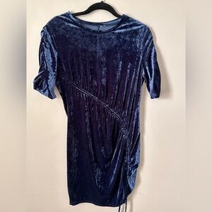 Chic Velvet Mini Dress in Deep Blue